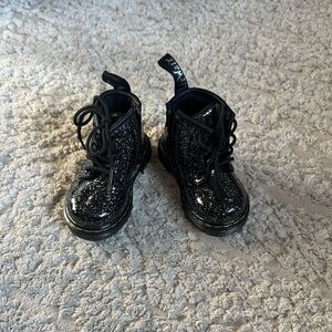 TODDLER Dr. Martens Glitter Boots